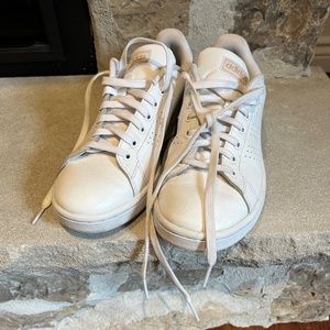 Adidas Advantage Sneaker